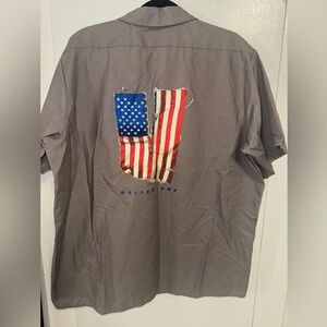 Gray John Mellencamp 2002 Tour Work Shirt Never Forget Flag Size XL